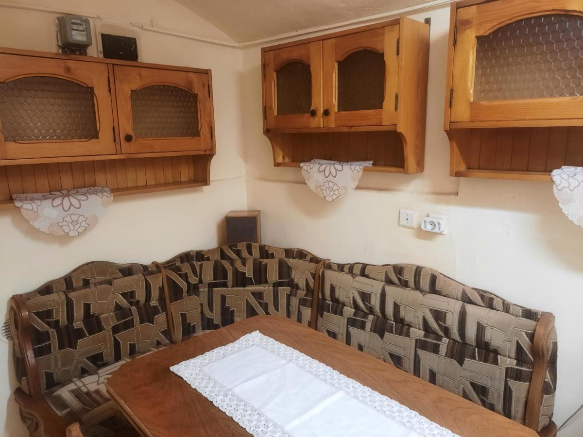 Apartament Pe Malul Raului Bega ティミショアラ エクステリア 写真